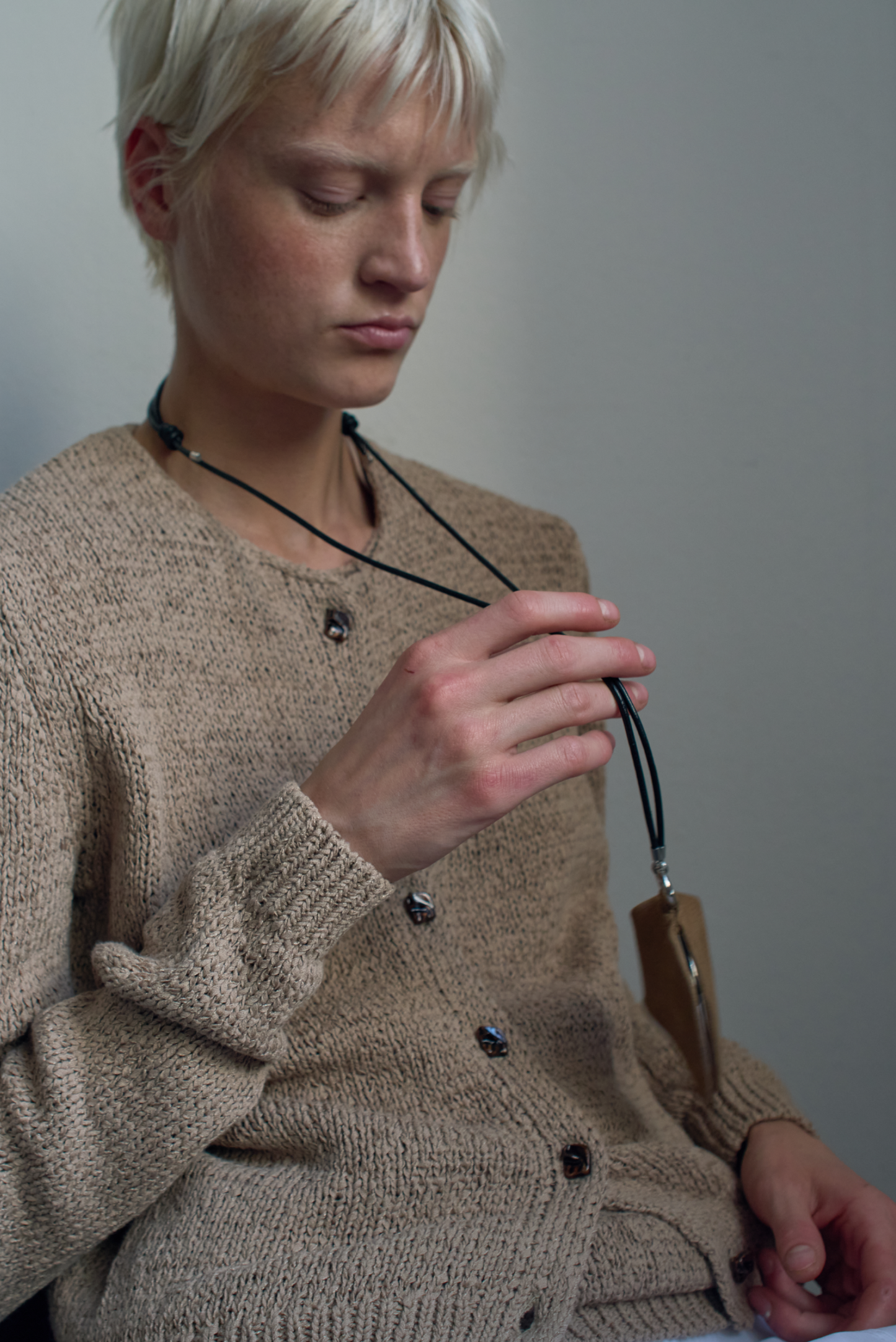 PAVE FRAME CASE (NUBUCK FAWN)