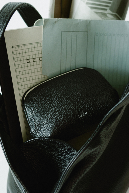 PAVE FRAME POUCH (SOFT BLACK)