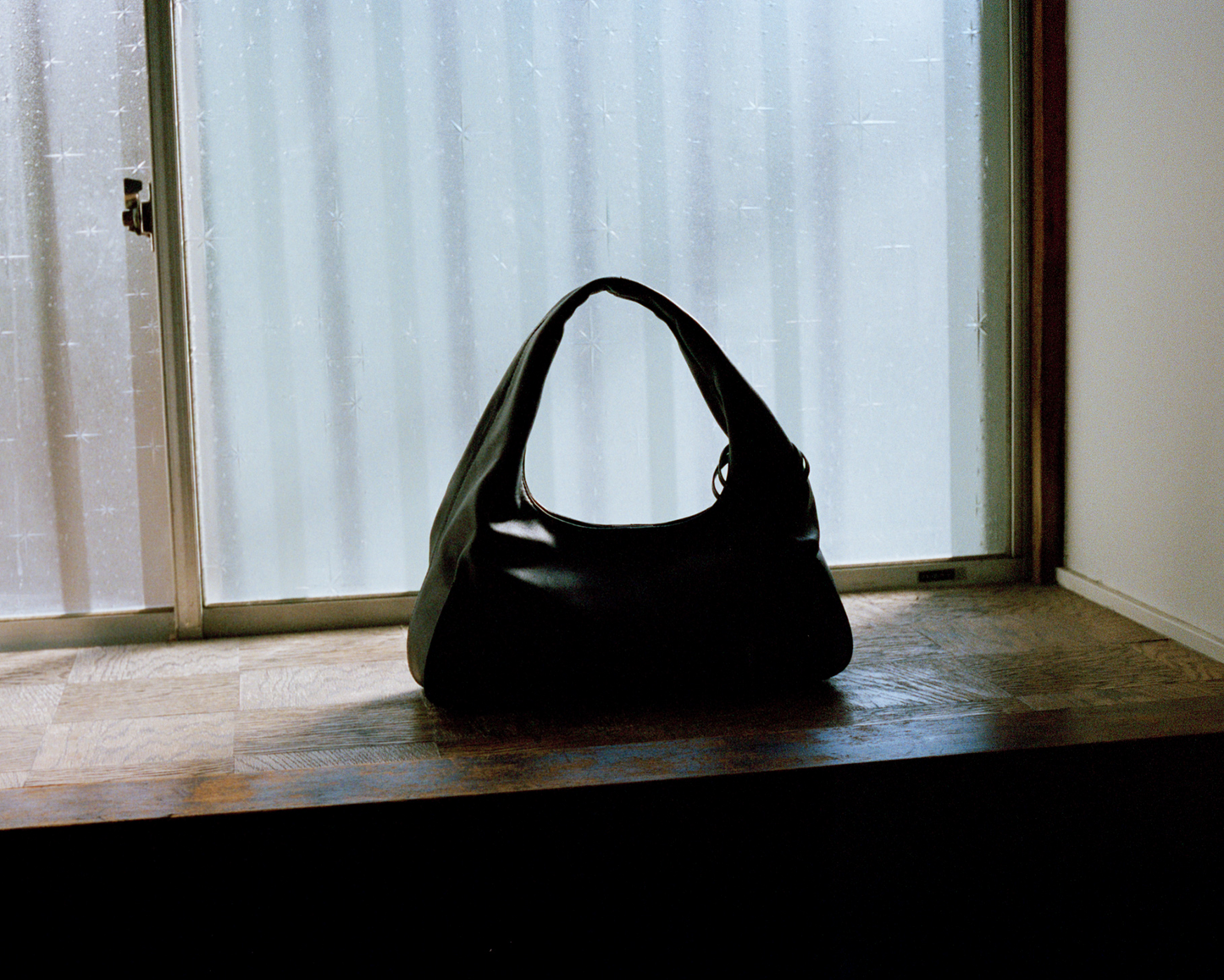 PILLOW HOBO BAG (ORGAN BROWN)