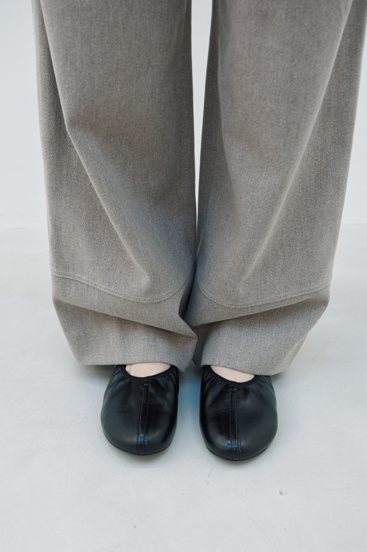 SHIRRING BALLET FLAT (SOFT BLACK)