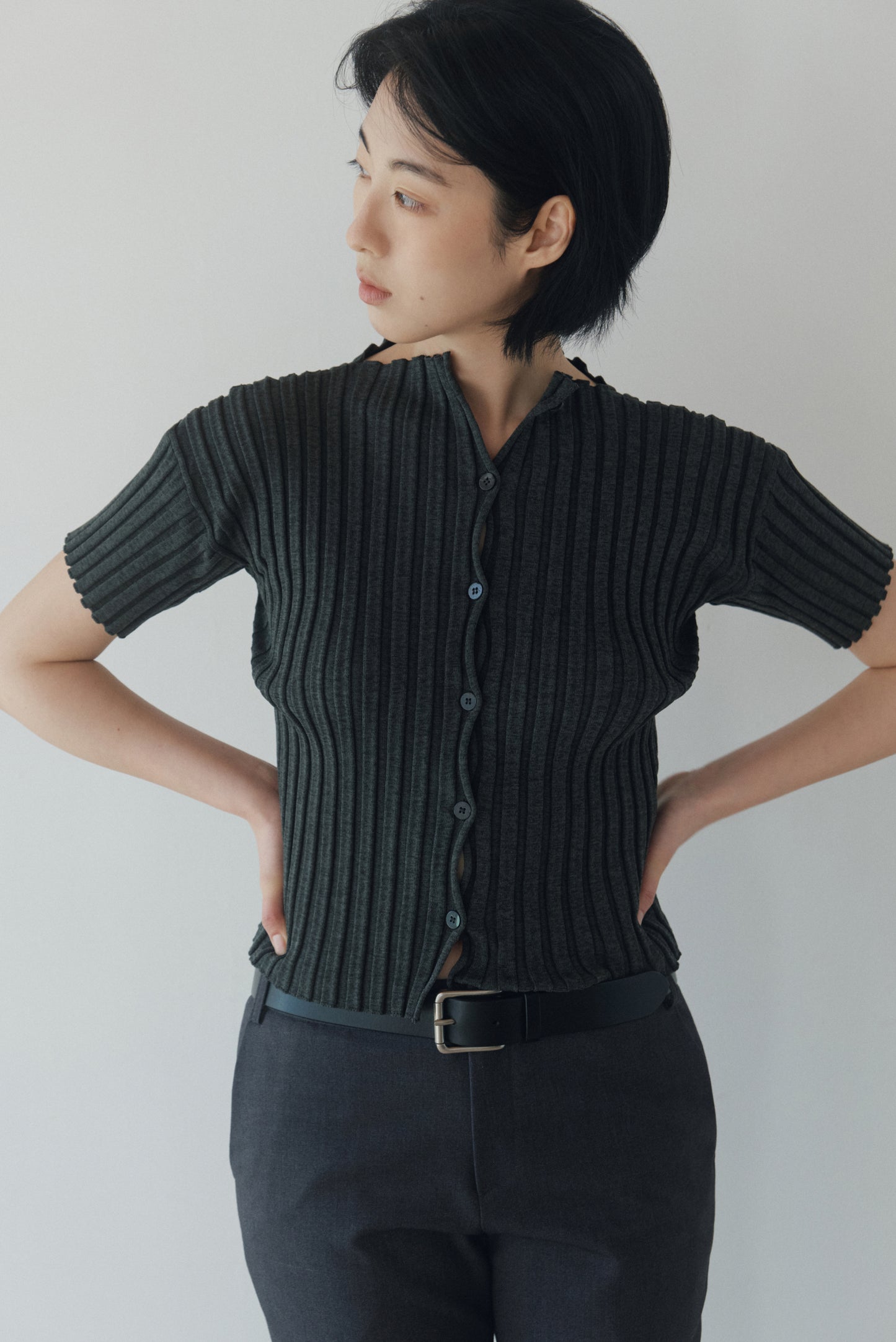 SQUARE LEATHER BELT (SOFT BLACK)