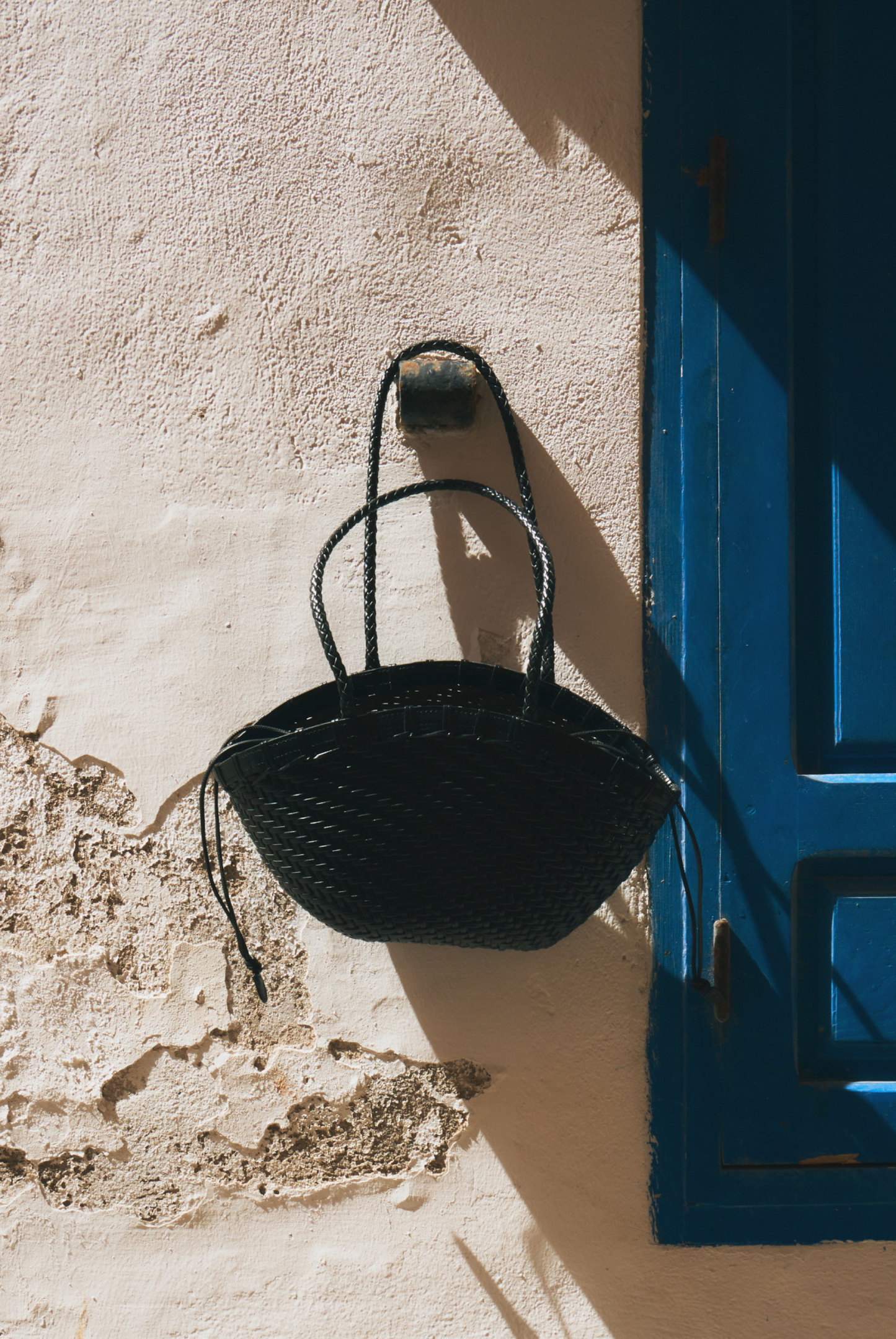 TWIG BASKET SHOULDER BAG (DRIED TAN)