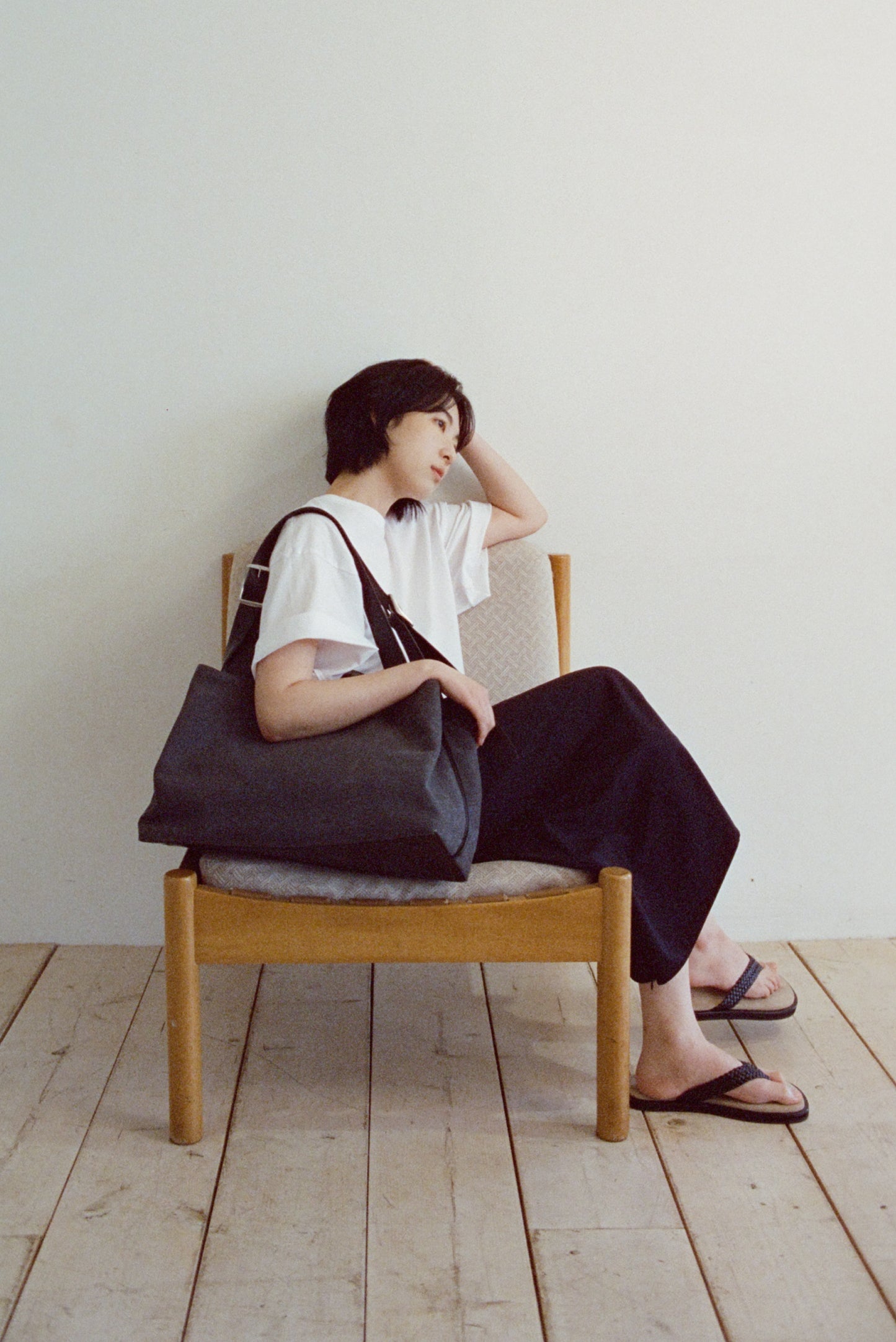 WOVEN FLIP (DARK BROWN)